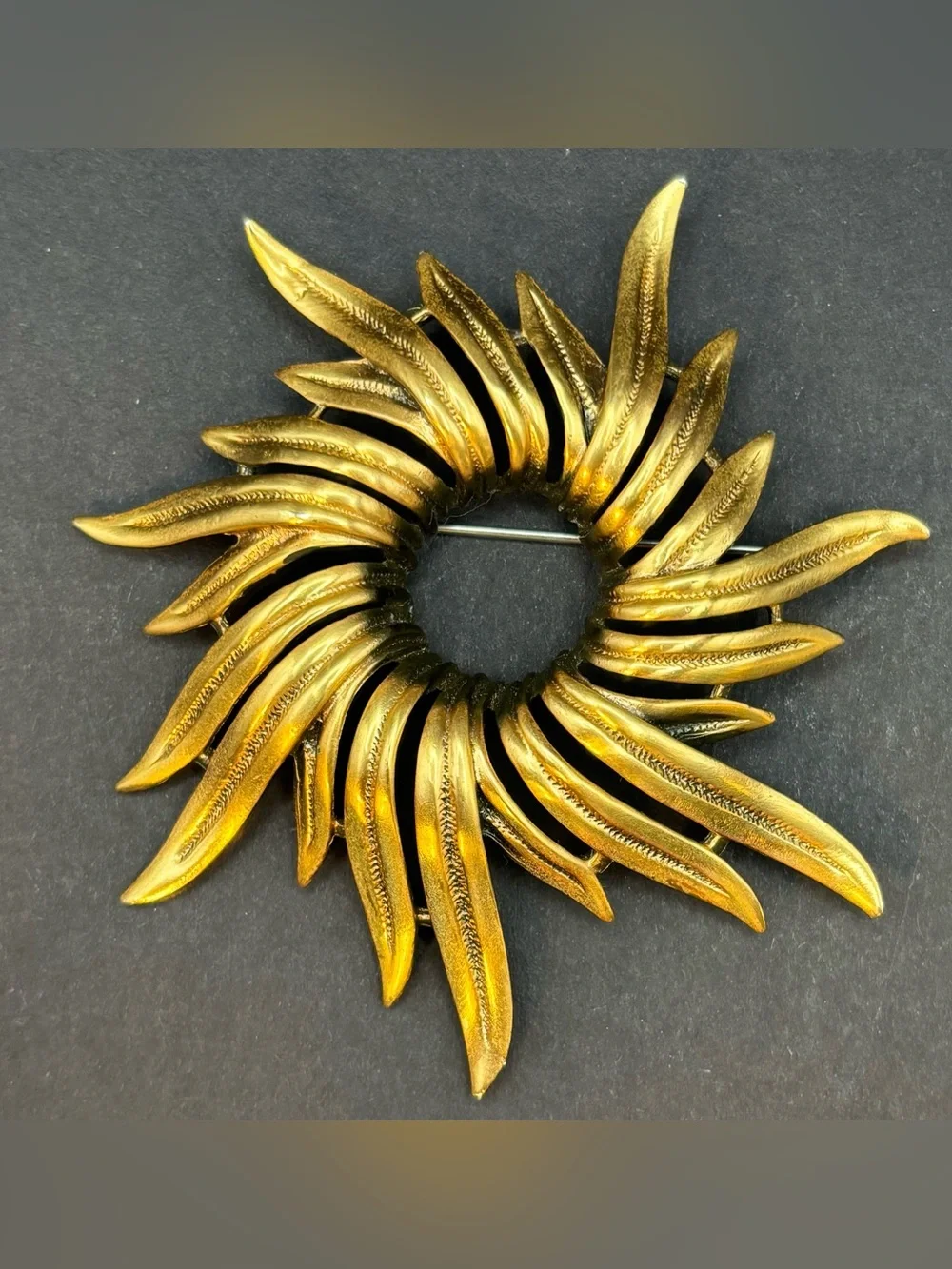 Vintage Tortolani Gold Tone Pinwheel Wreath Brooch MCM Textured Sunburst Pin